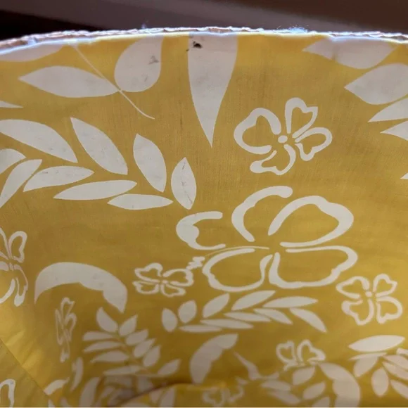Sunny Hawaii Straw Tote Bag with Yellow Trim and Cream Handles - Picture 9 of 10